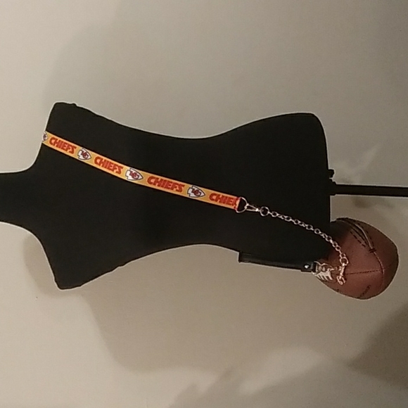 HANDMADE Football Purse (KANSAS CITY CHIEFS) - Picture 9 of 17